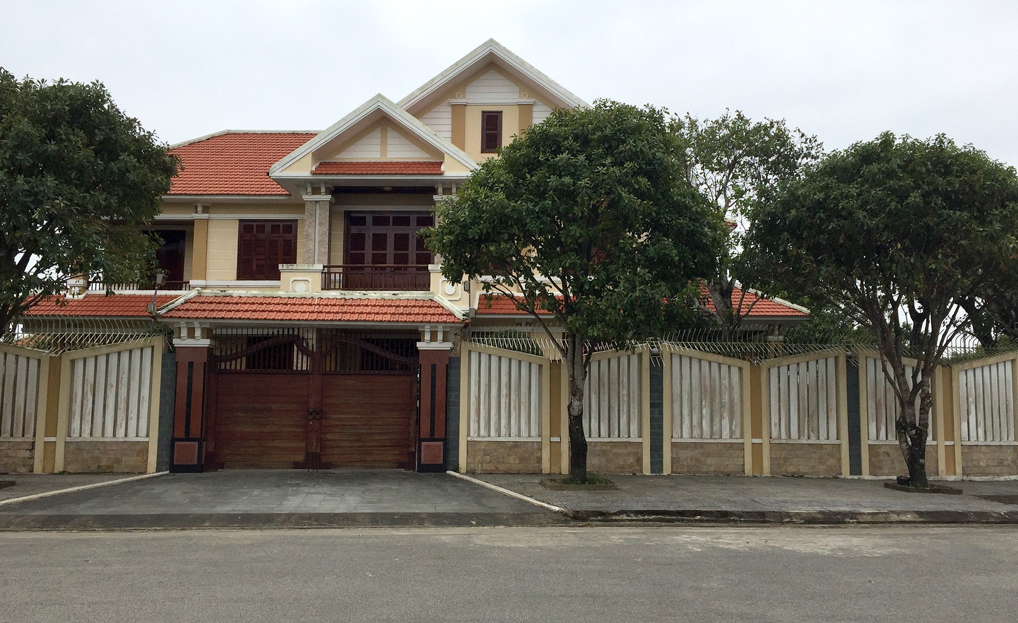 Nhiều lãnh đạo Quảng Nam bị yêu cầu kỷ luật ảnh 3 Nhieu lanh dao Quang Nam bi yeu cau ky luat anh 3