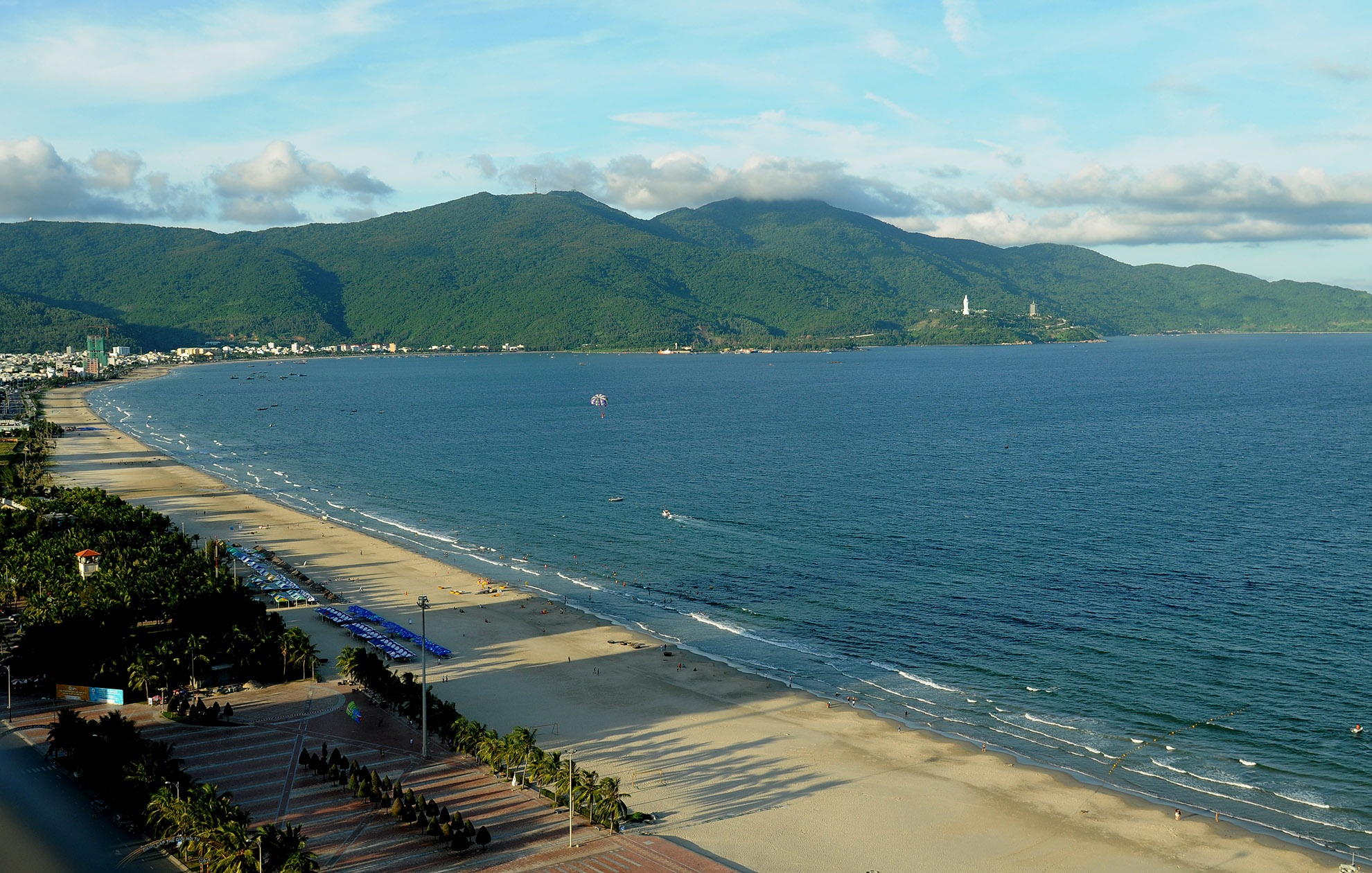 Da Nang uu tien bao ve moi truong bien de 'nam 2020 khong con o nhiem' hinh anh