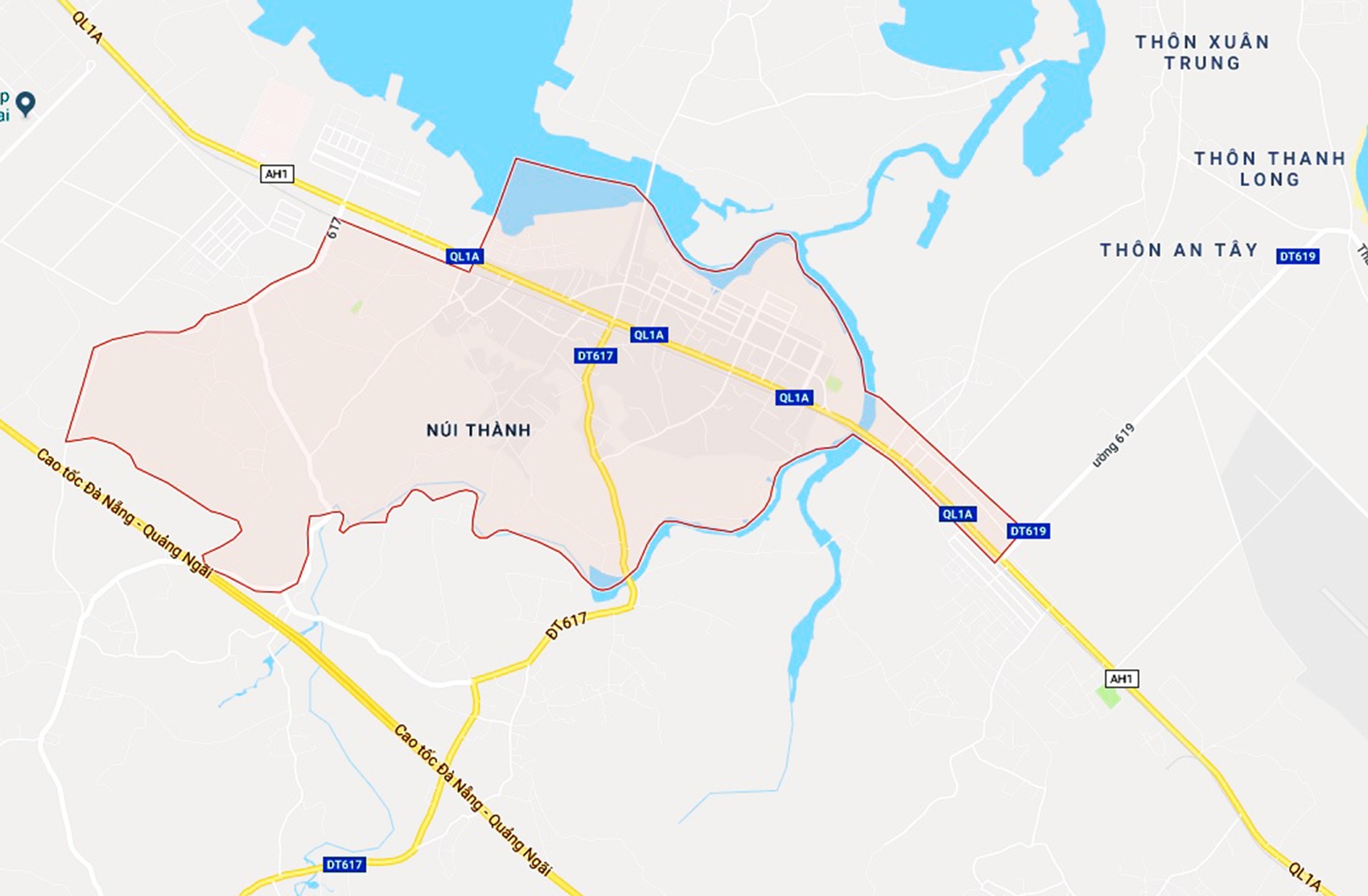 Kẹt xe kéo dài ở Quảng Nam ảnh 3 Ket xe keo dai o Quang Nam anh 3