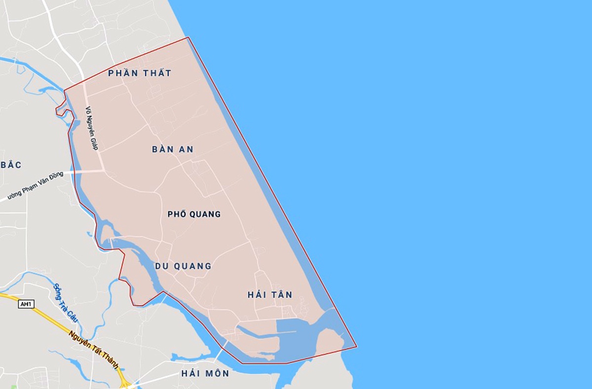 Bon tau ca boc chay dem cuoi nam anh 1