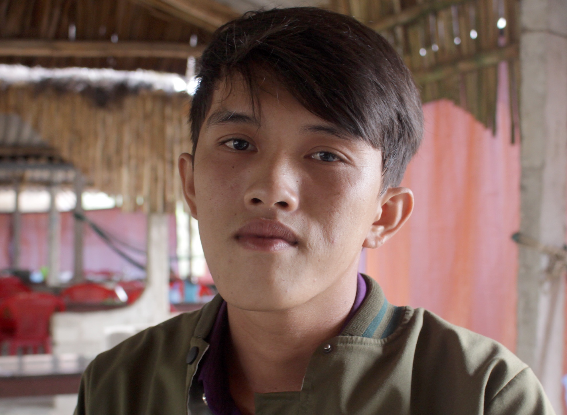 Tang huy hieu 'Tuoi tre dung cam' cho ngu dan cuu nguoi hinh anh