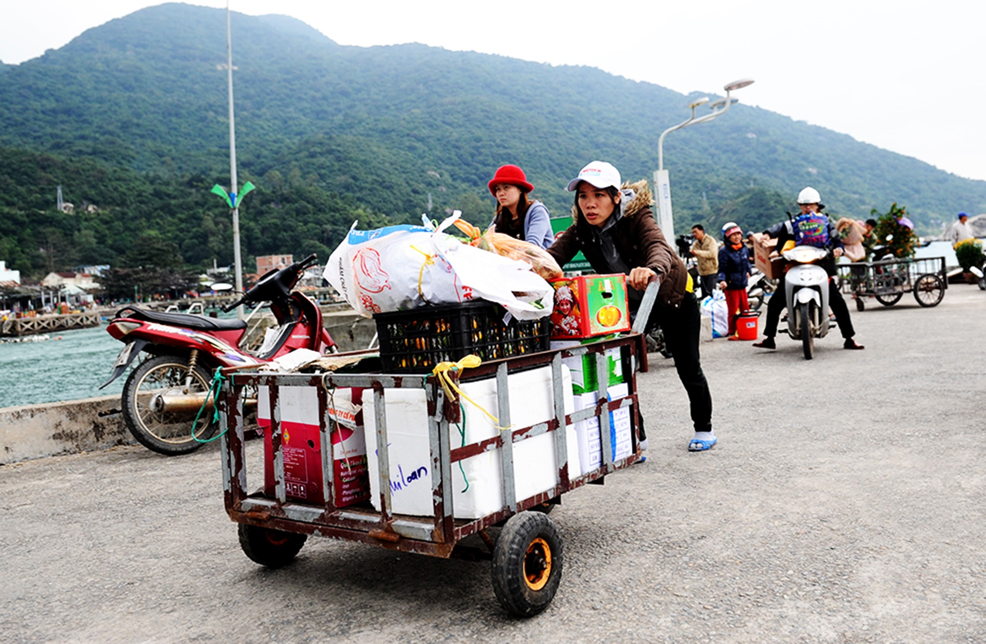 Tet tren dao Cu Lao Cham anh 7