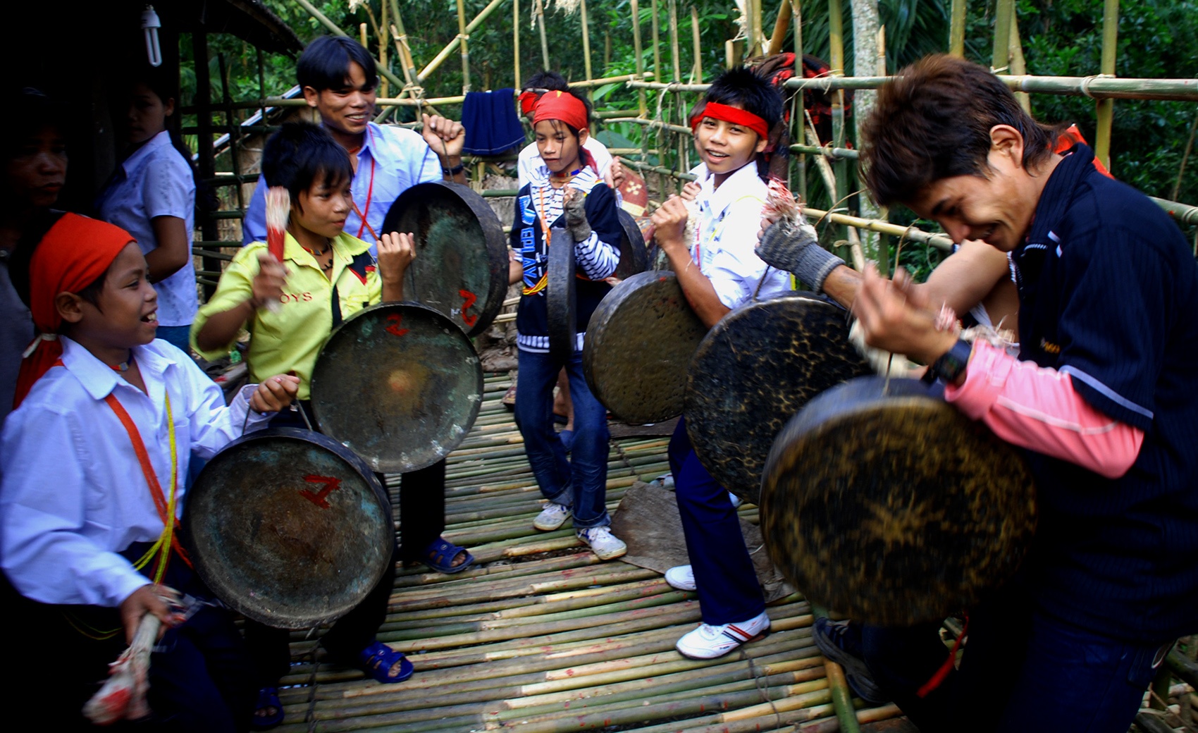 Tet som cua dong bao Cadong o Quang Ngai hinh anh