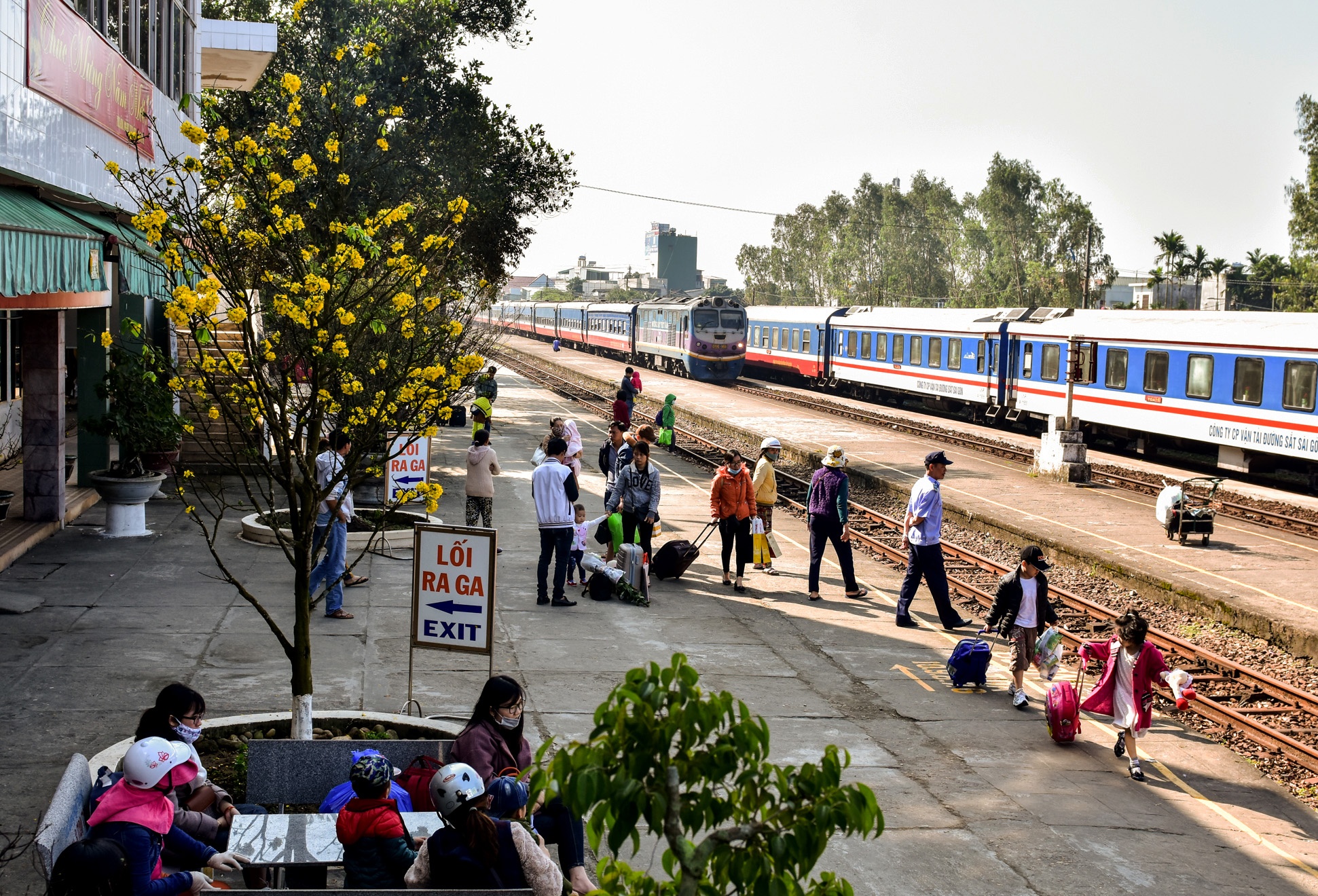 Doan tu 30 Tet o san ga anh 1