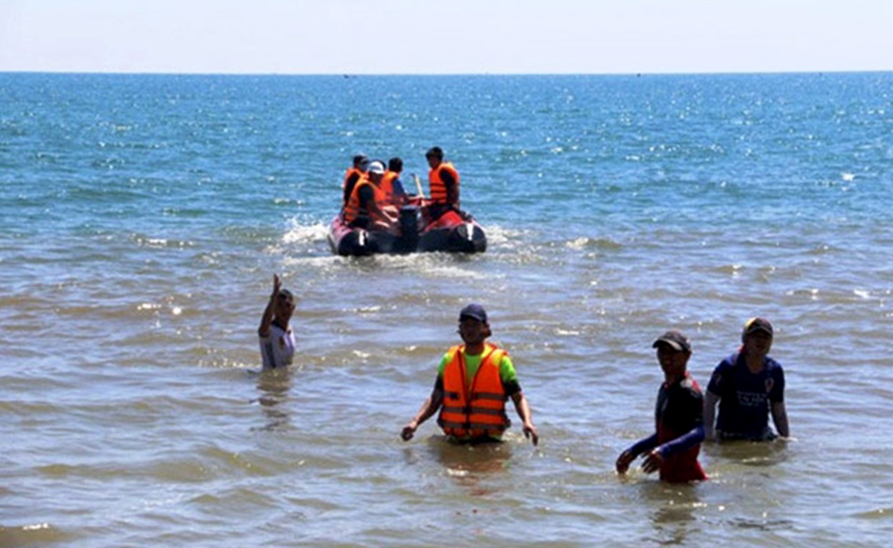 Cứu người chết đuối ảnh 1 Cuu nguoi chet duoi anh 1