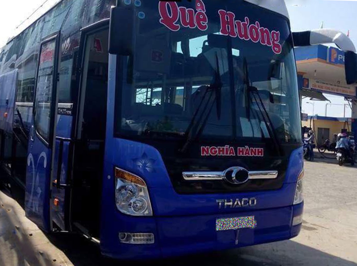 Chu hang xe tu tu, hang nghin hanh khach lo lang hinh anh