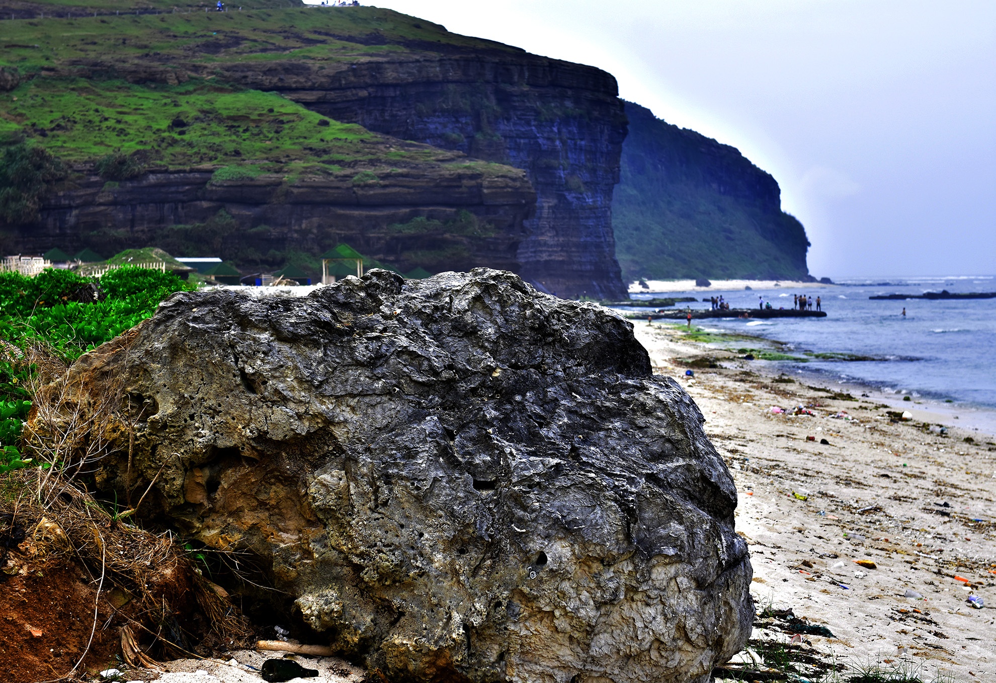 Nghĩa địa san hô hóa thạch ảnh 1 Nghia dia san ho hoa thach anh 1