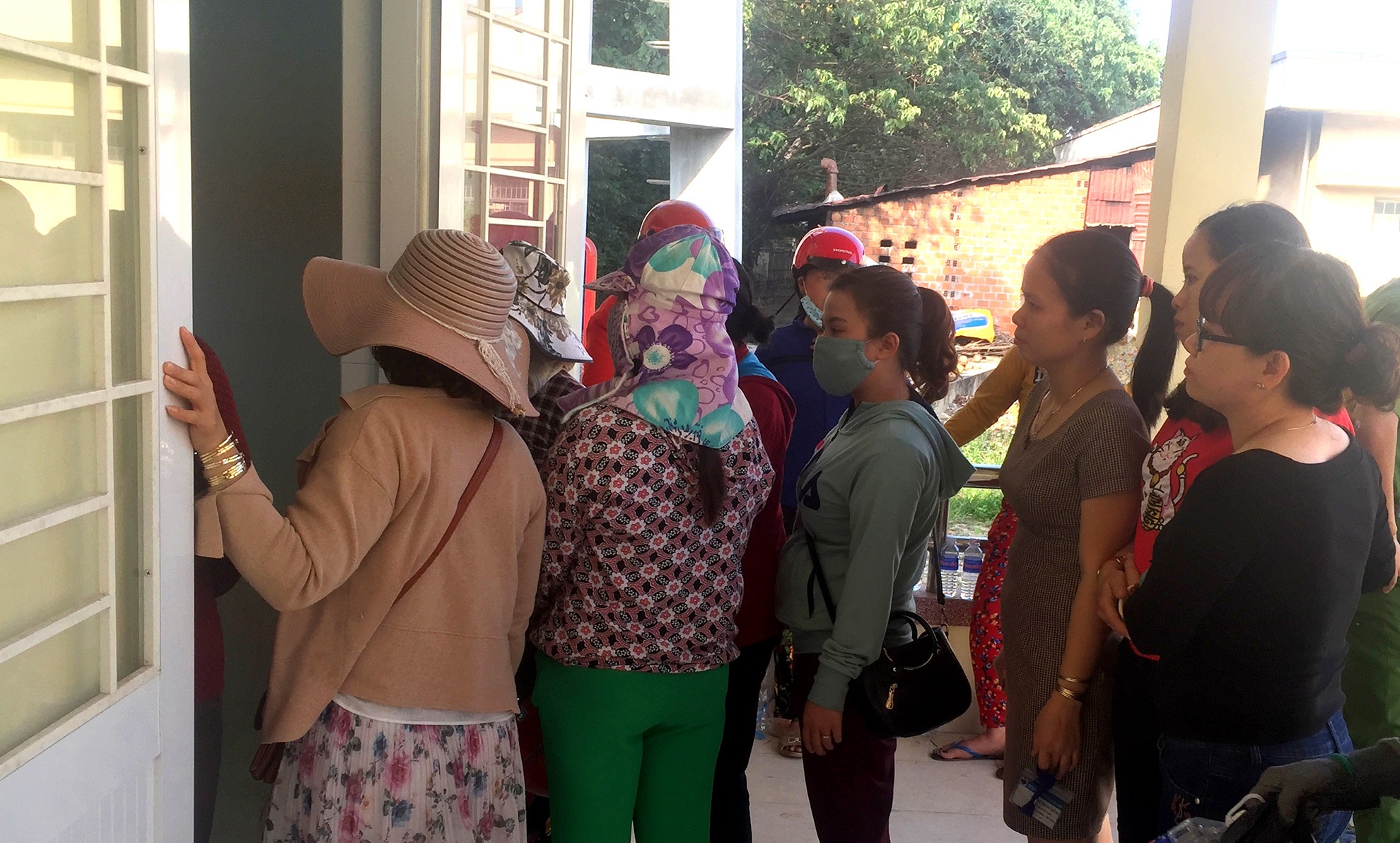 Binh Dinh tong ra soat nha tre sau vu be trai tu vong nghi do sac chao hinh anh