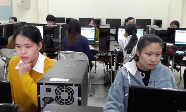 Nhieu giao vien buc xuc vi ket qua thi tuyen 'dau thanh rot' hinh anh