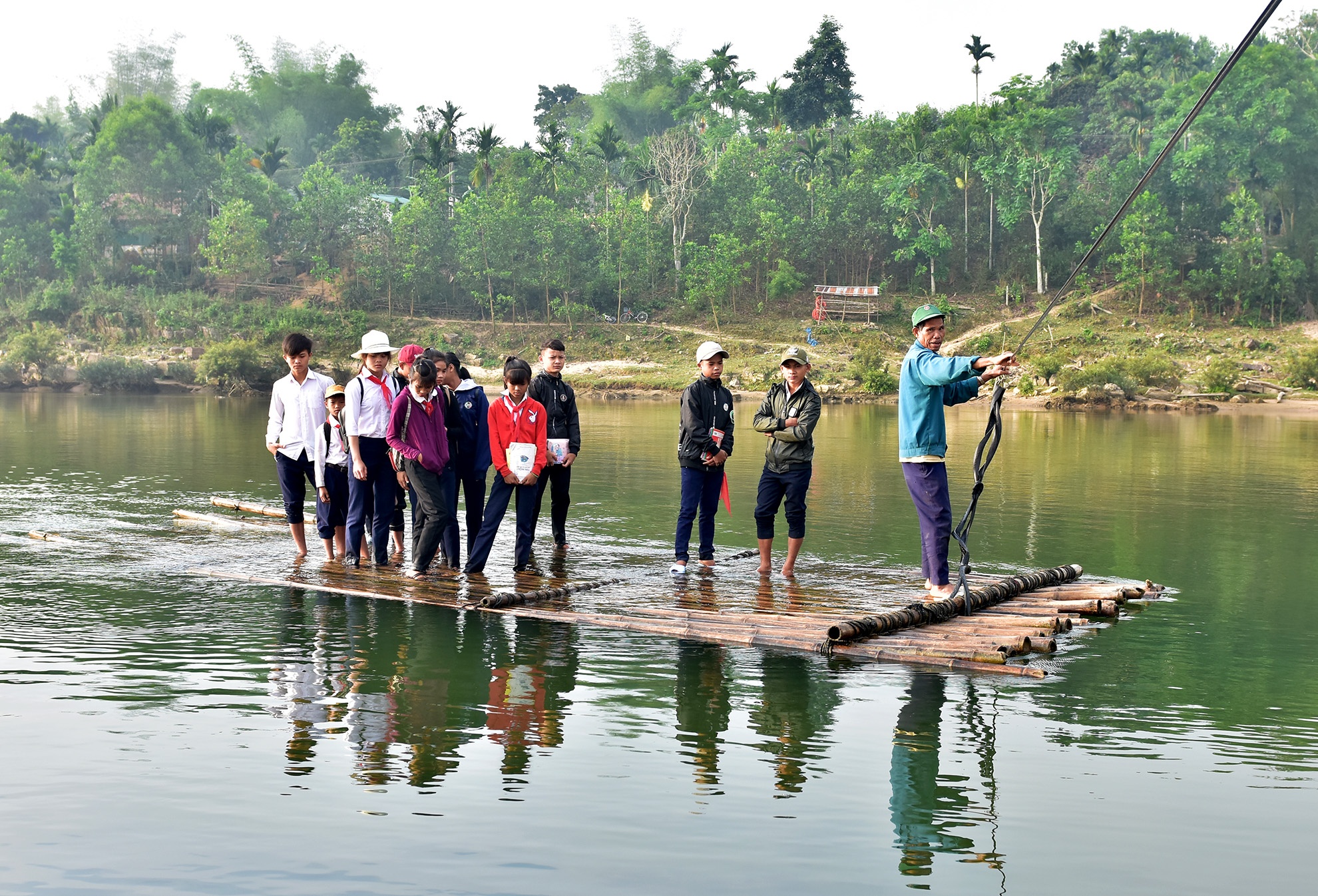 'Ba do' hoc sinh Quang Ngai anh 2