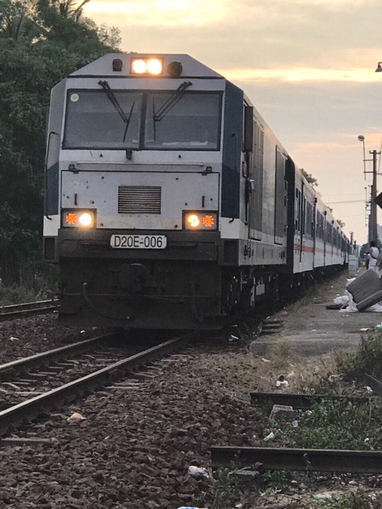 Hai đoàn tàu tông Quảng Nam ảnh 1 Hai doan tau tong Quang Nam anh 1