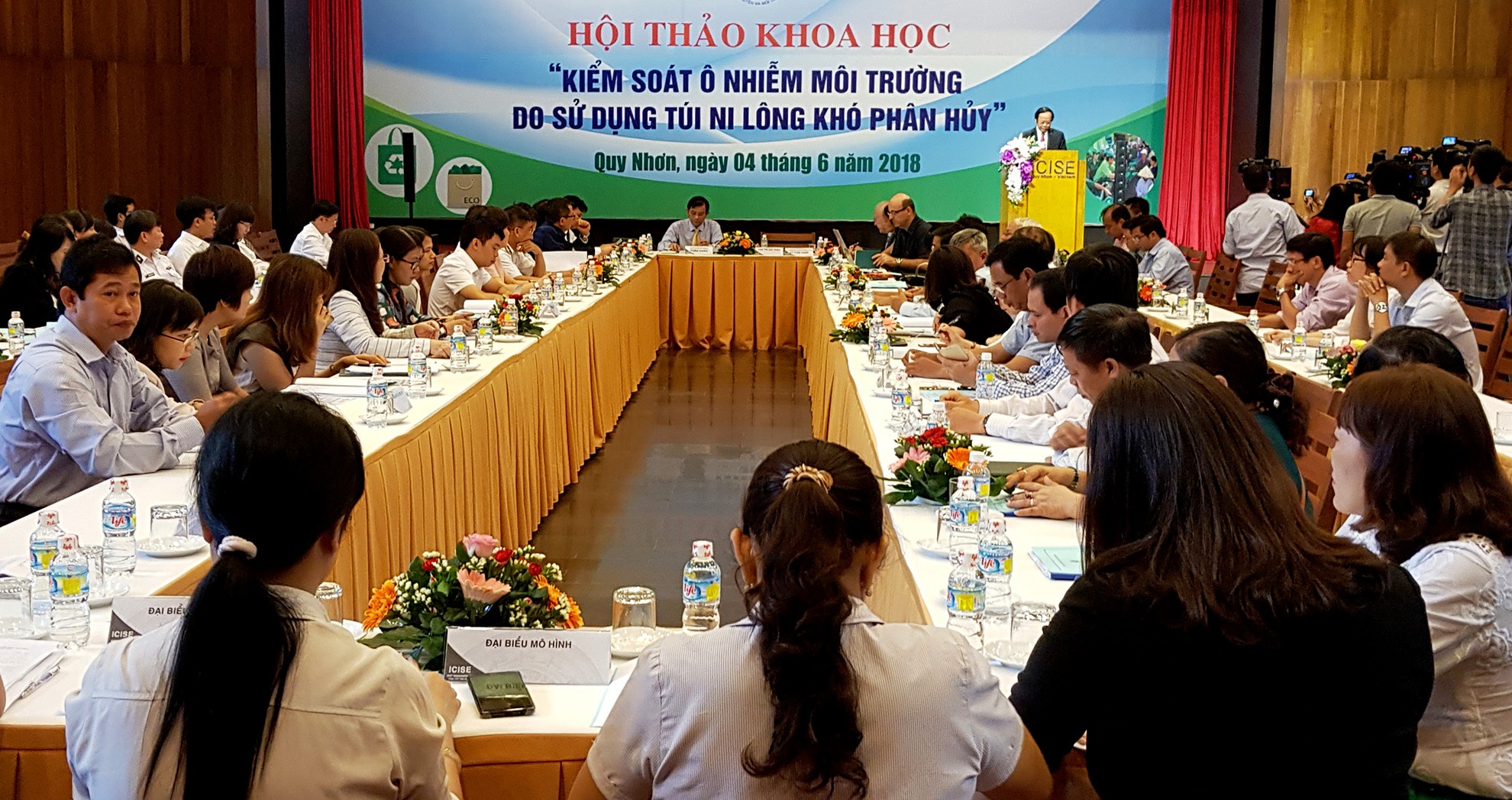 Bao dong o nhiem nylon anh 1