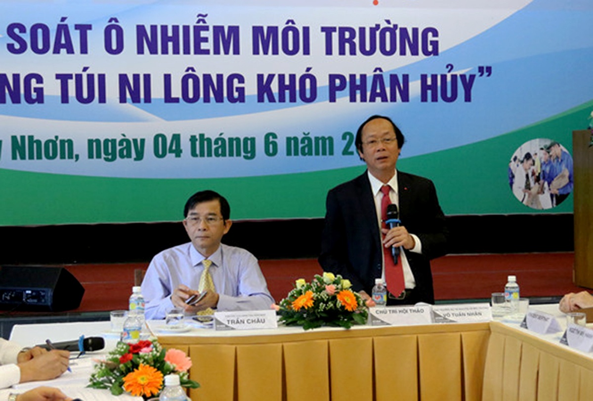 Bao dong 'o nhiem trang' do lam dung tui nylon hinh anh