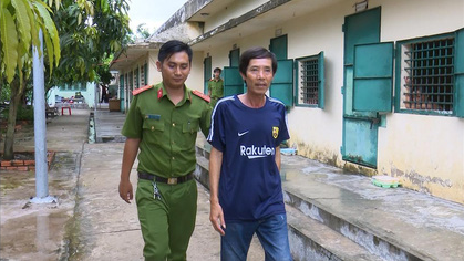 Bat ga giang ho cuop vang tren tay cu ong 83 tuoi hinh anh