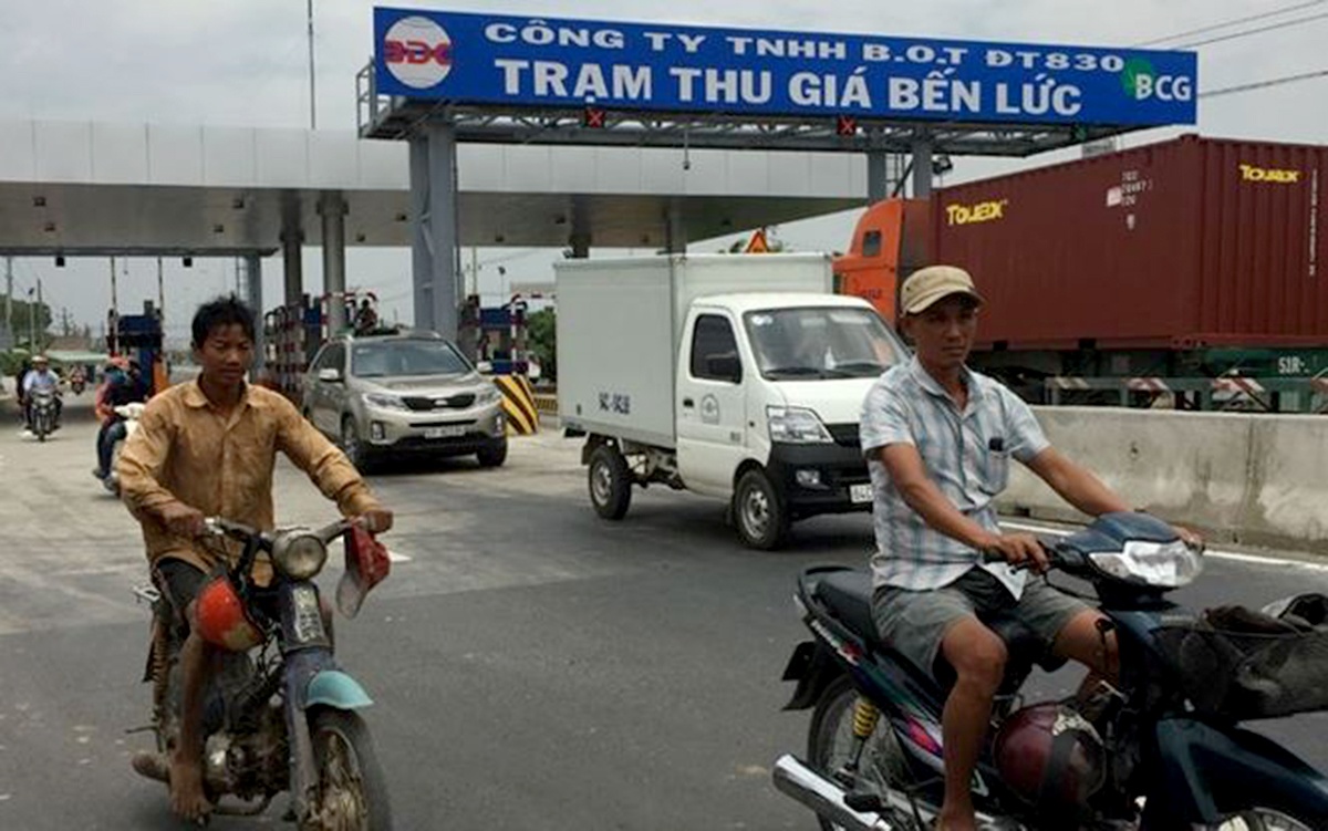 Tu 17/6: Gia ve qua tram BOT 830 Long An cao nhat 165.000 dong hinh anh