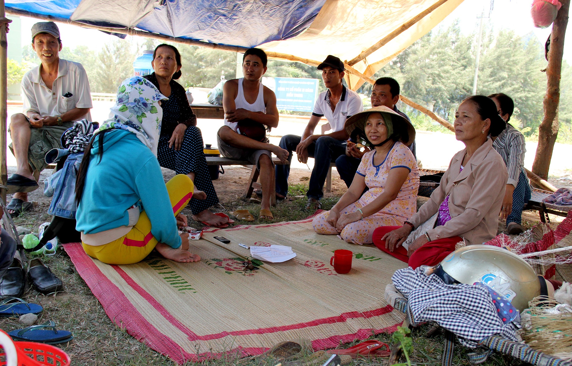 Quang Ngai quyet dong cua nha may xi mang gay o nhiem hinh anh