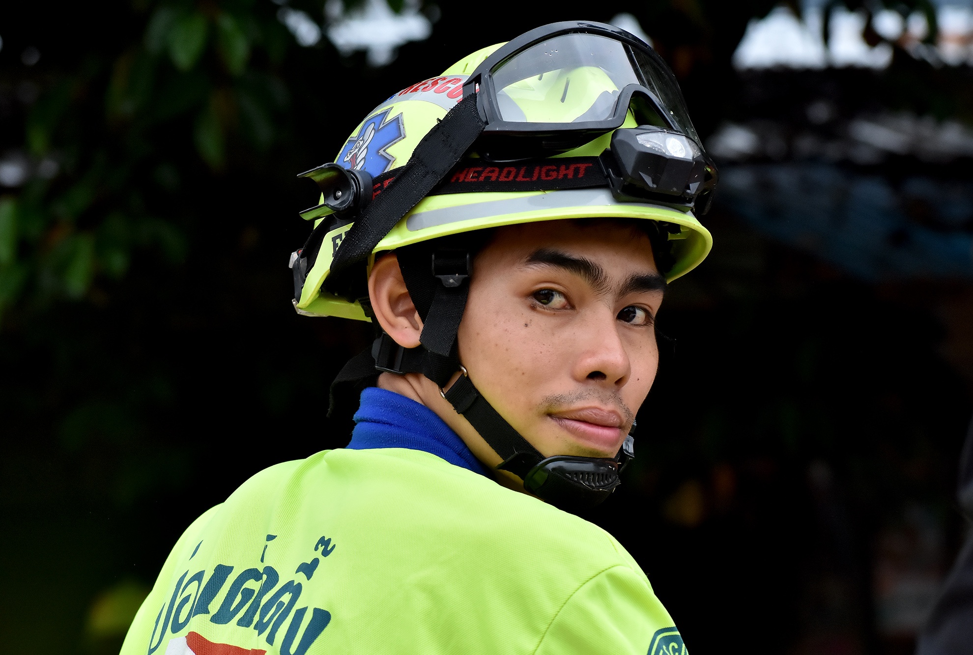 Vo dap thuy dien Lao anh 3