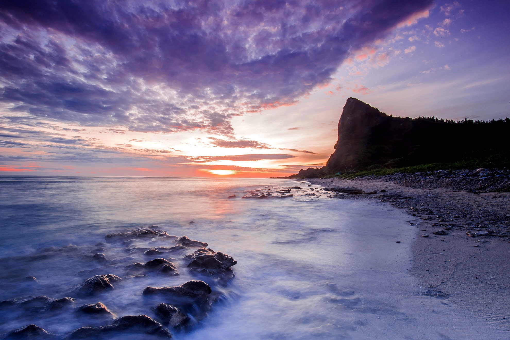 Mieng nui lua Ly Son anh 2