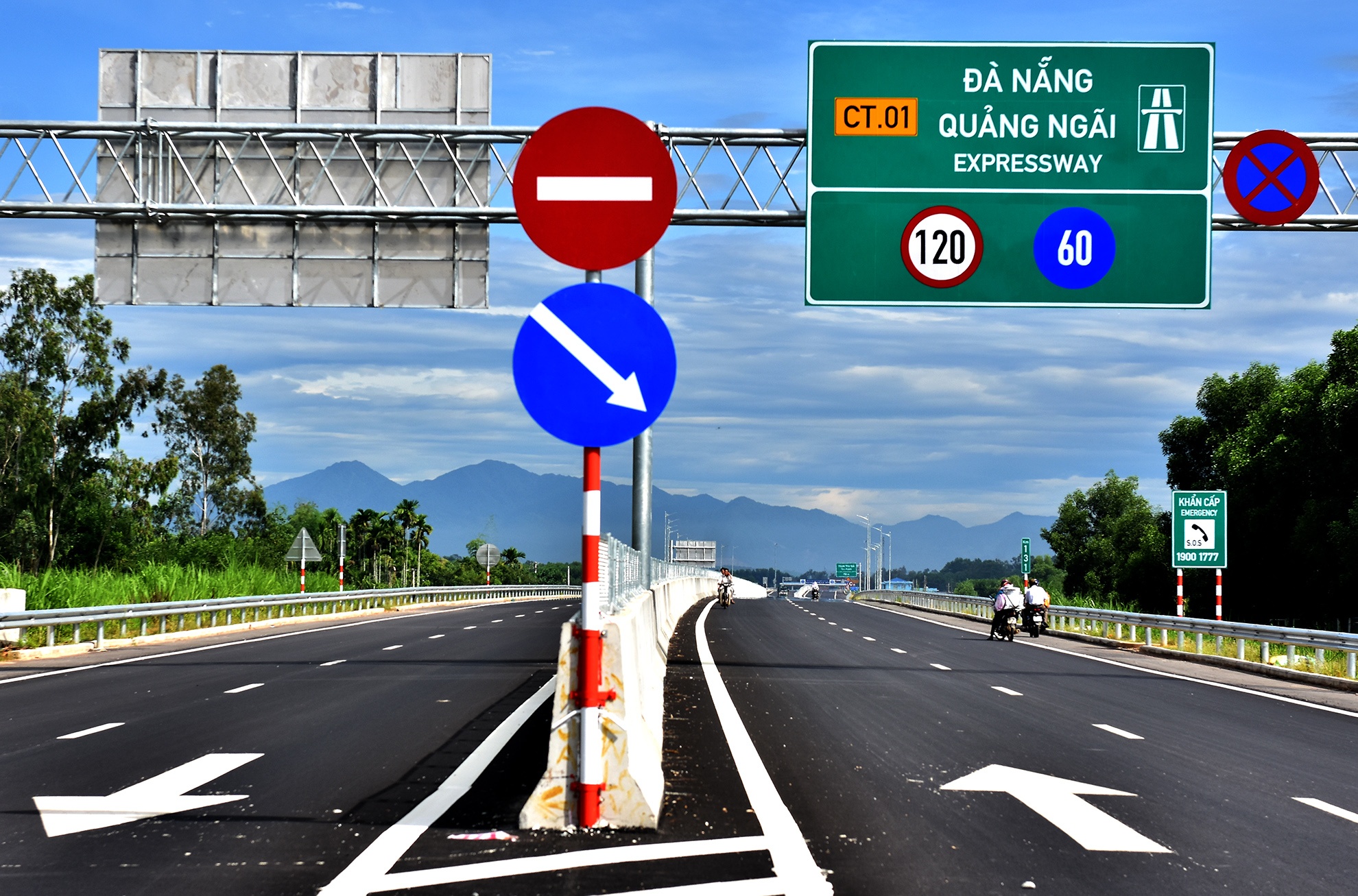 Cao toc Da Nang - Quang Ngai anh 6