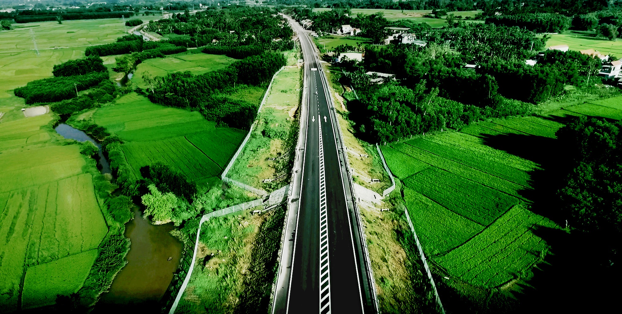 Cao toc Da Nang - Quang Ngai anh 1