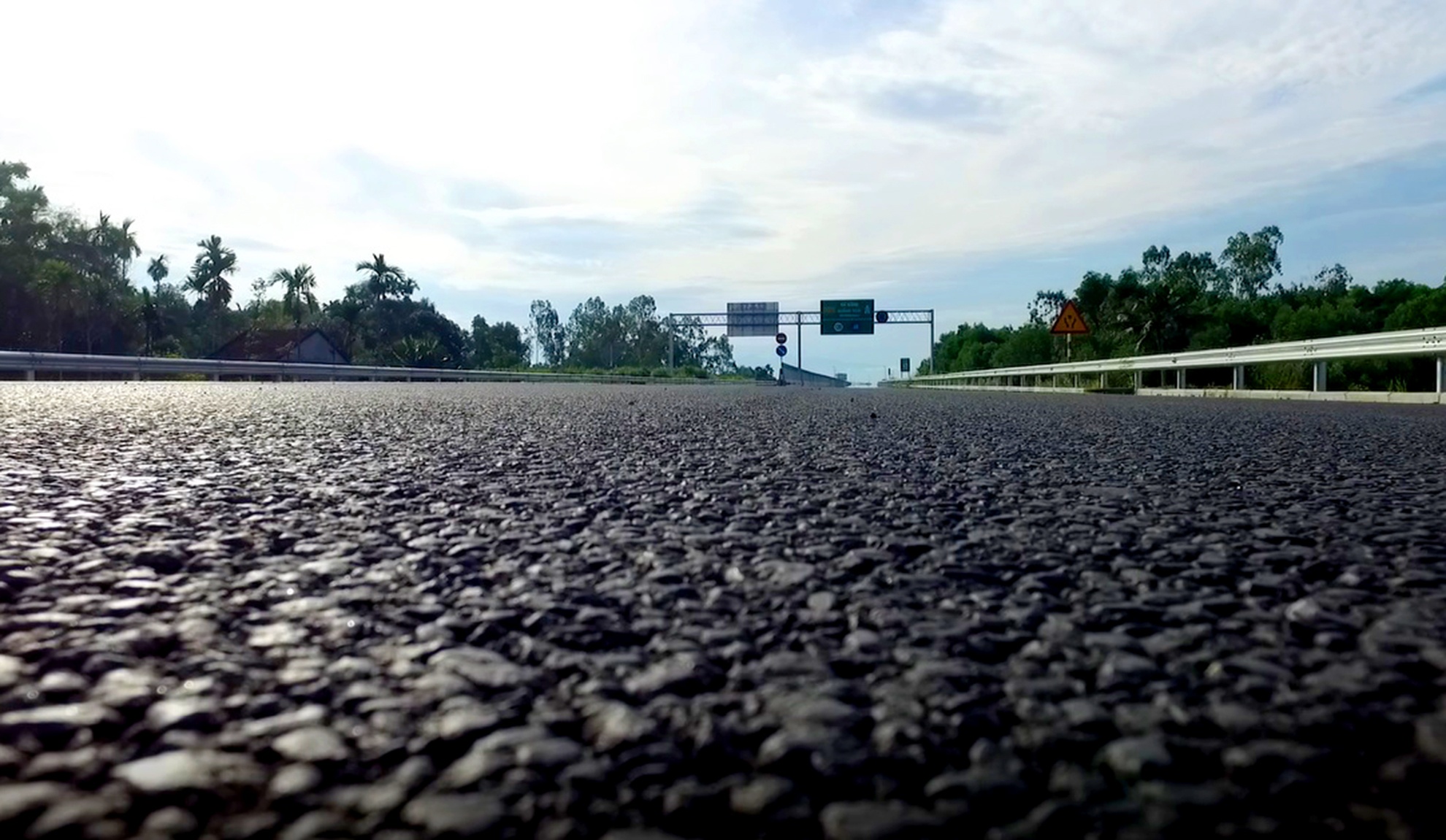 Cao toc Da Nang - Quang Ngai anh 14