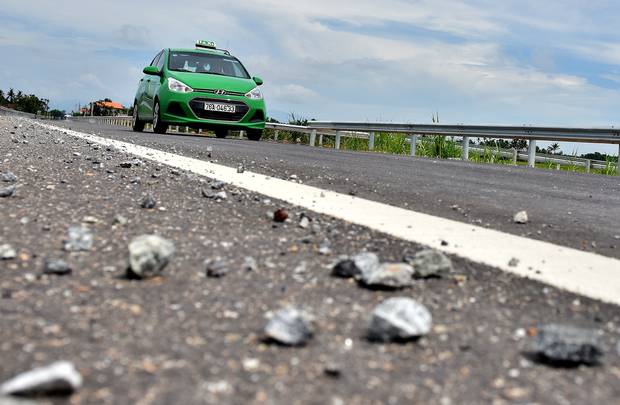 Cao toc Da Nang - Quang Ngai anh 16