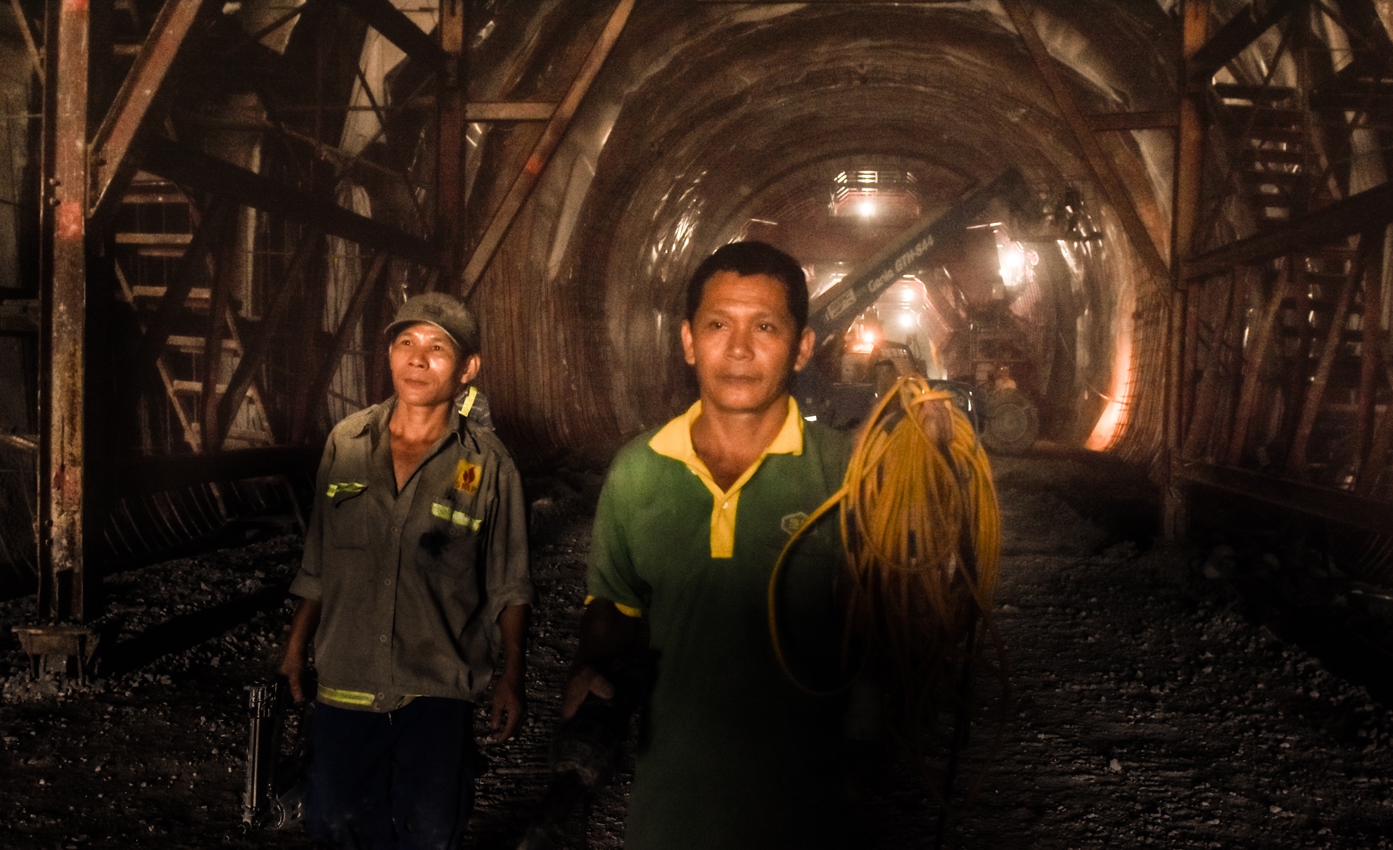 Ham Cu Mong sap thong xe anh 8