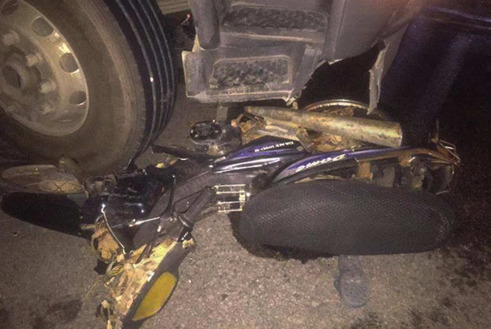 Tai nạn thảm khốc Quảng Ngãi ảnh 2 Tai nan tham khoc Quang Ngai anh 2