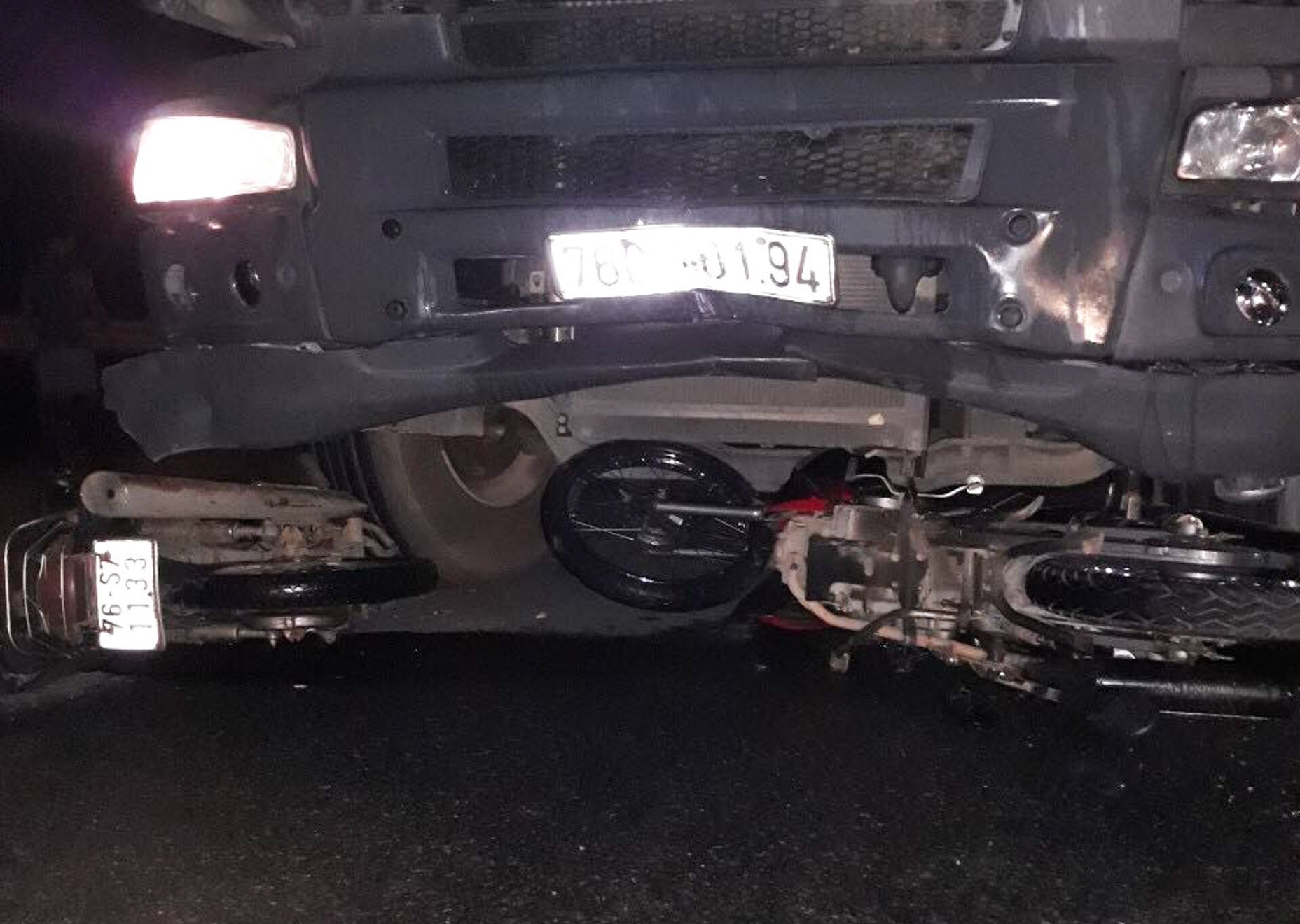 Tai nạn thảm khốc Quảng Ngãi ảnh 3 Tai nan tham khoc Quang Ngai anh 3