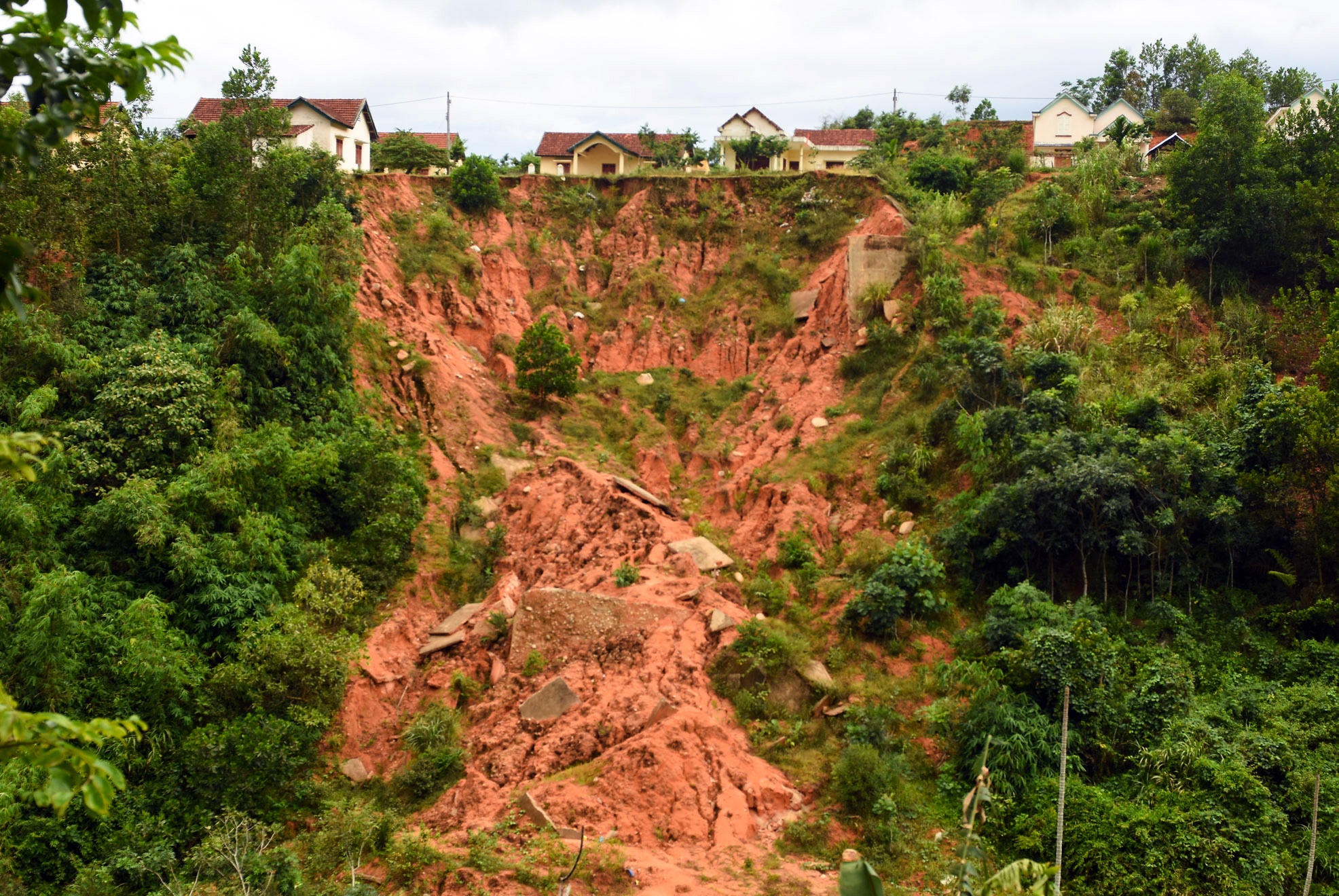 Ho tu than o Quang Ngai anh 2