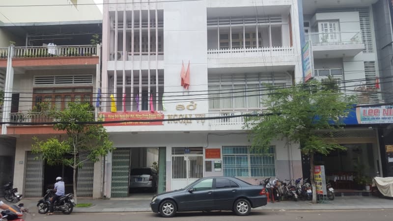 Thu hoi quyet dinh bo nhiem 'than toc' Pho giam doc So o Binh Dinh hinh anh