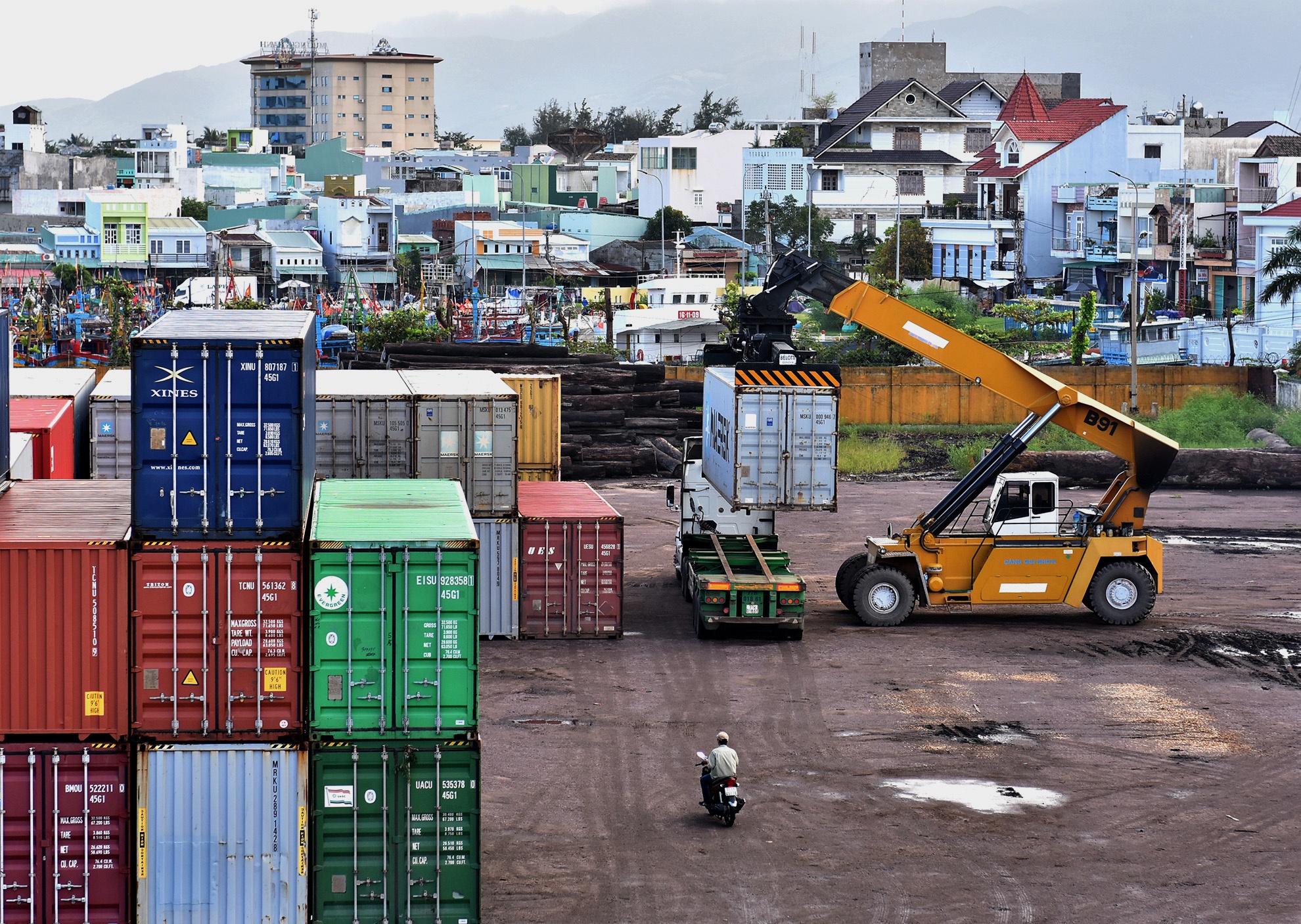 Thanh tra cang Quy Nhon anh 6