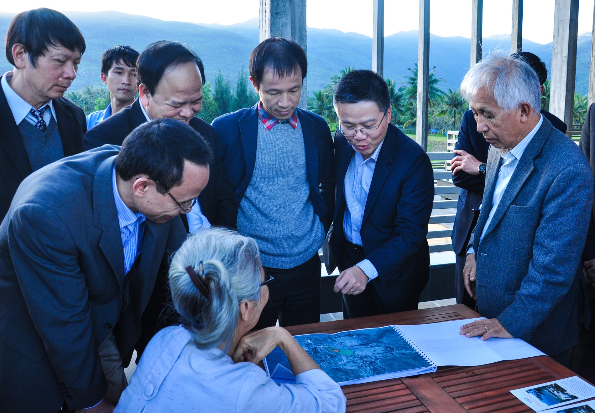 To hop khong gian khoa hoc anh 5