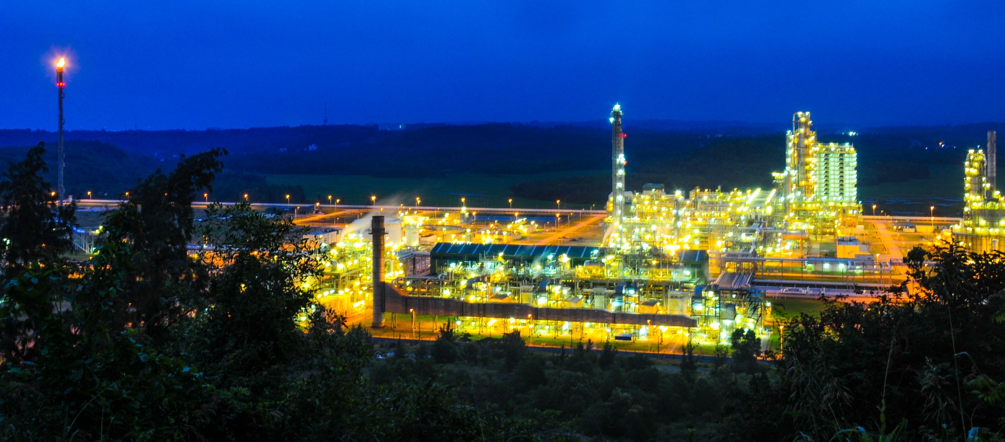 Toàn cảnh Nhà máy lọc dầu Dung Quất ảnh 15 Toan canh Nha may loc dau Dung Quat anh 15