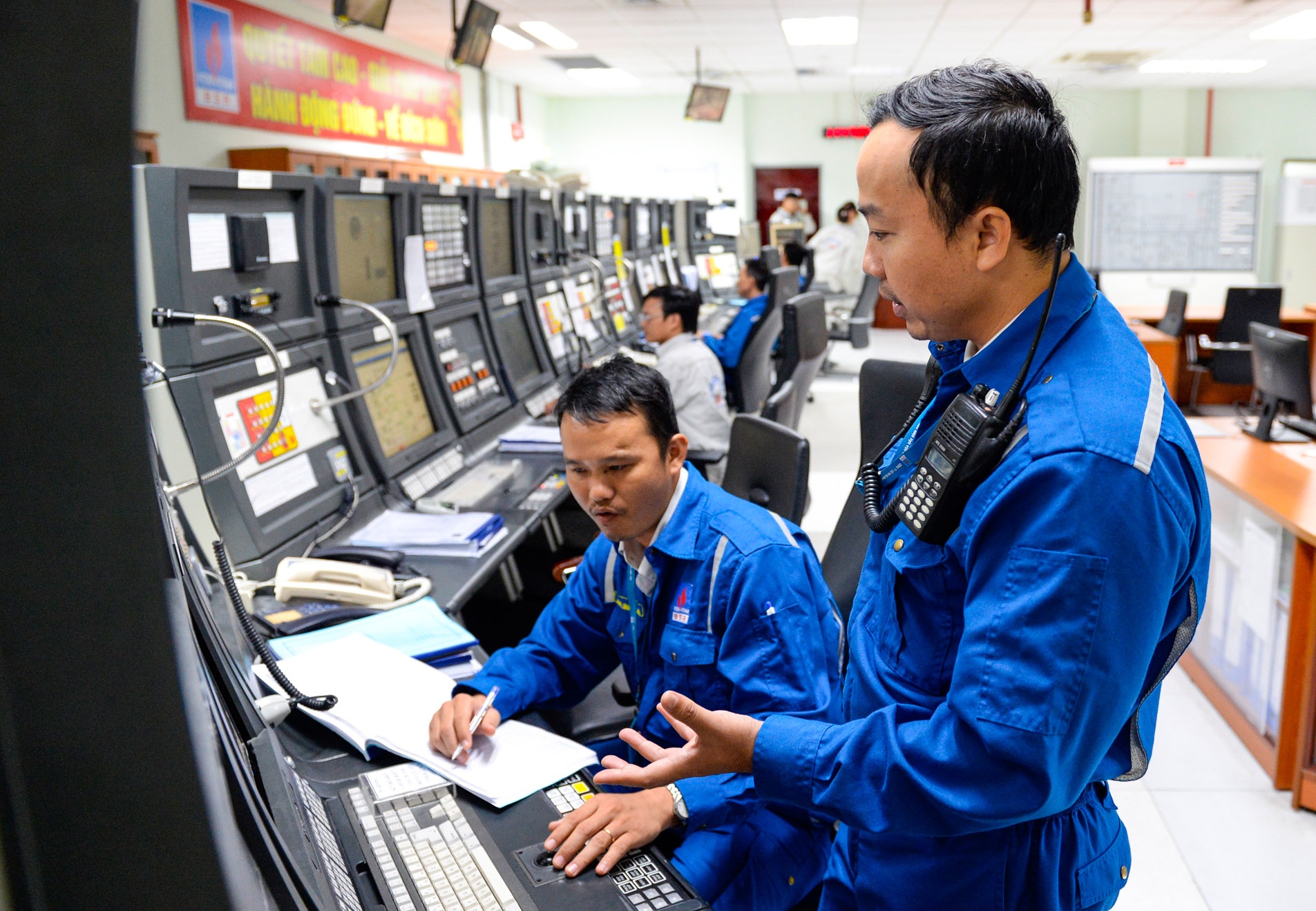 Toàn cảnh Nhà máy lọc dầu Dung Quất ảnh 8 Toan canh Nha may loc dau Dung Quat anh 8