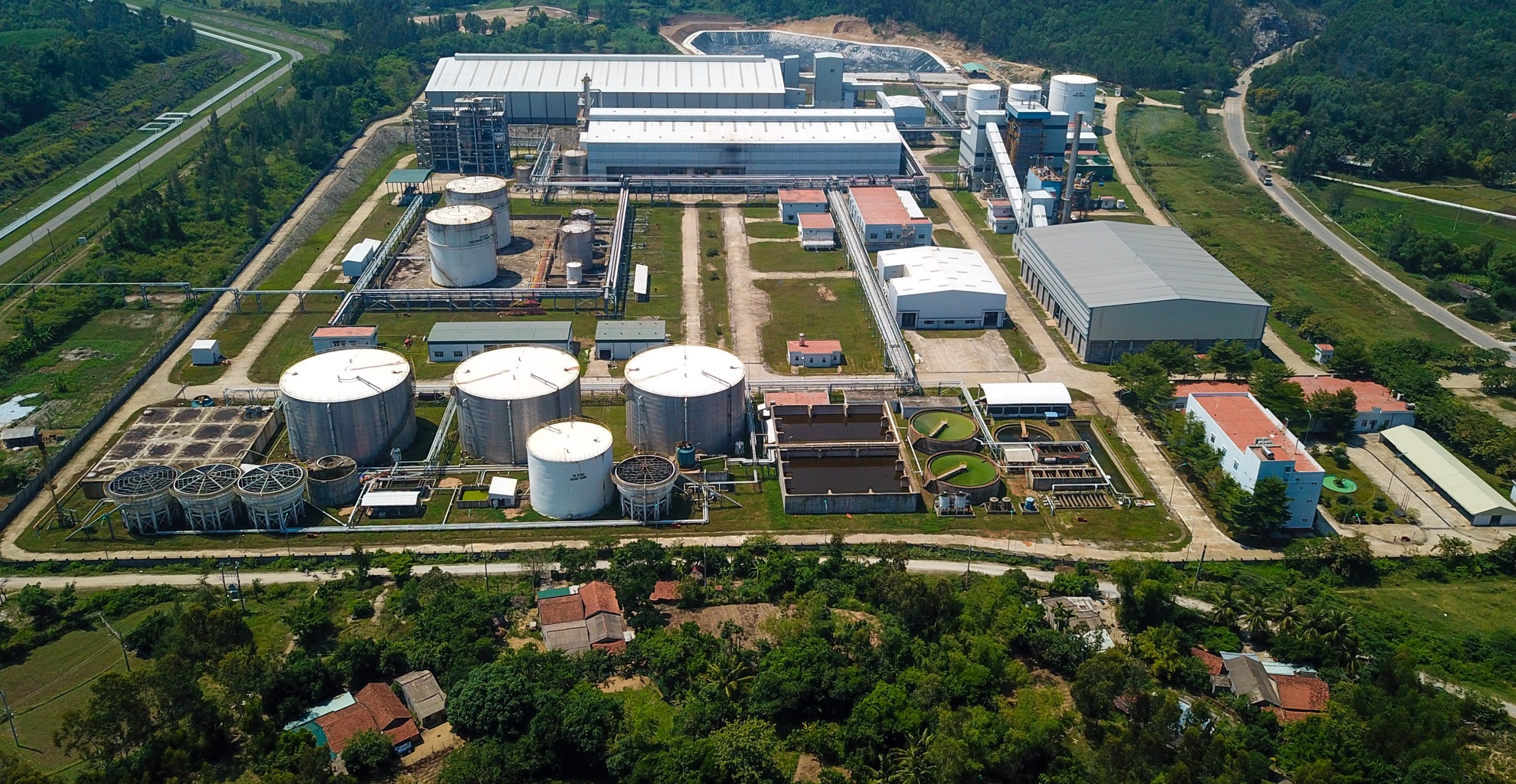 Nha may Ethanol Dung Quat anh 2