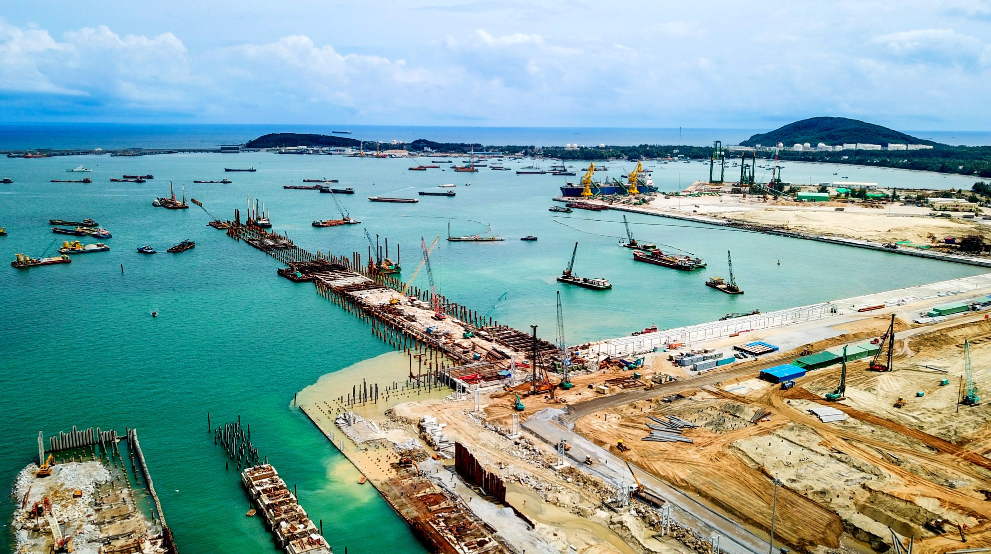 Hòa Phát nhận chìm bùn,  cát  ảnh 2 Hoa Phat nhan chim bun,  cat anh 2