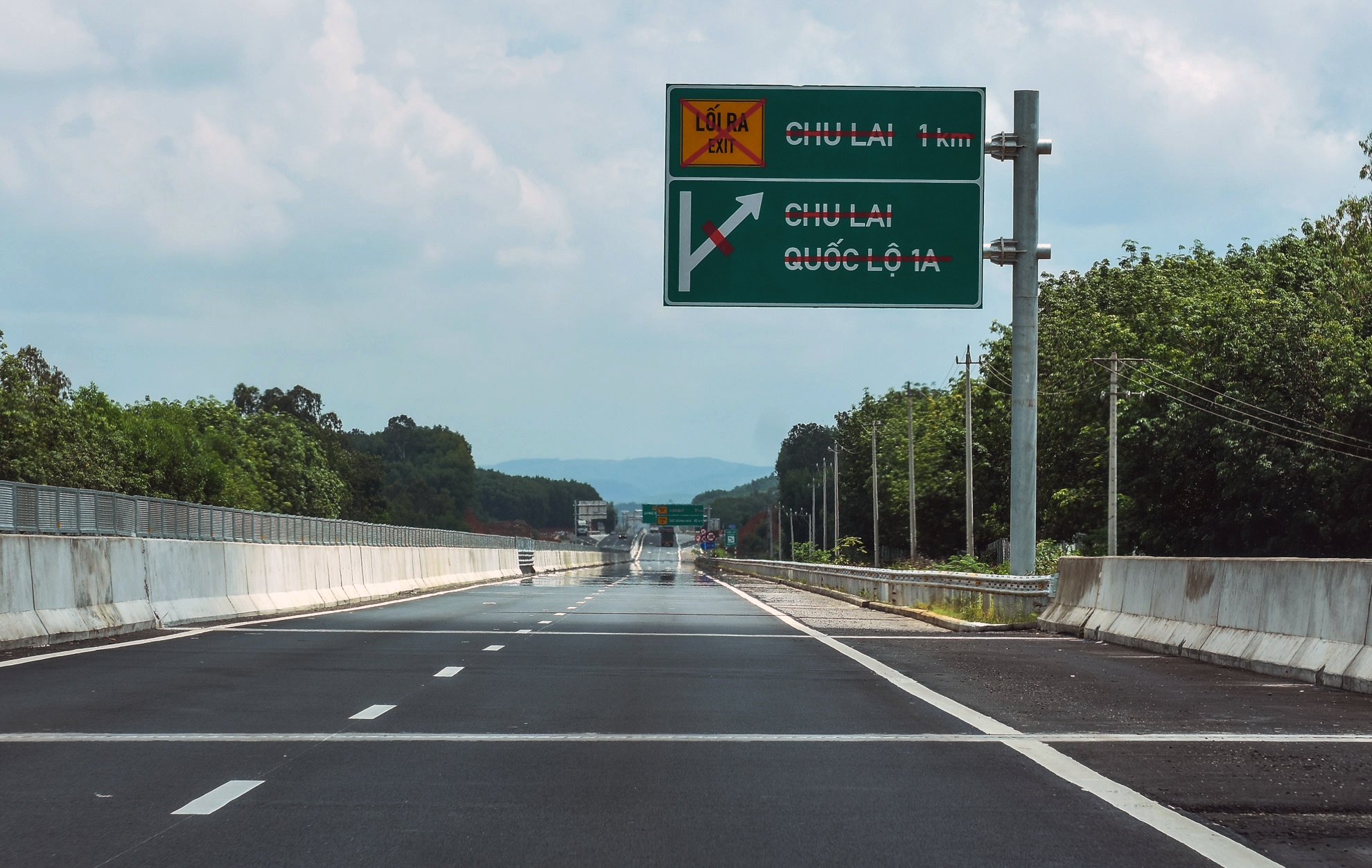 Cao toc Da Nang - Quang Ngai anh 4