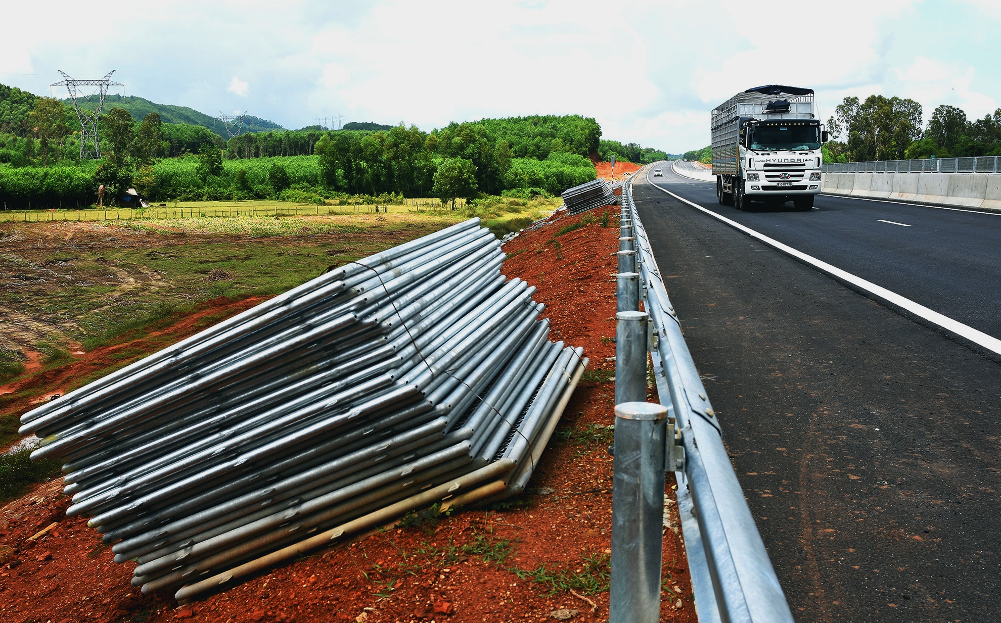 Cao toc Da Nang - Quang Ngai anh 5