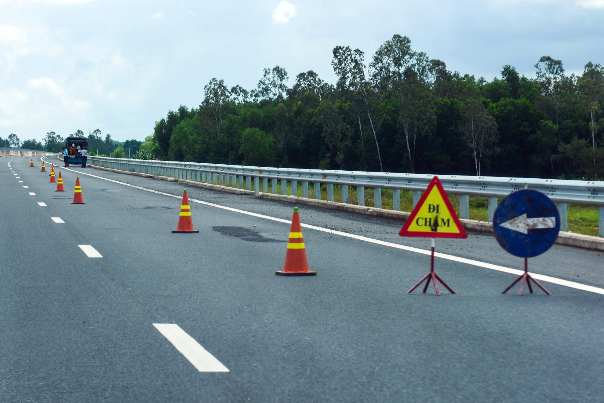 Cao toc Da Nang - Quang Ngai anh 8