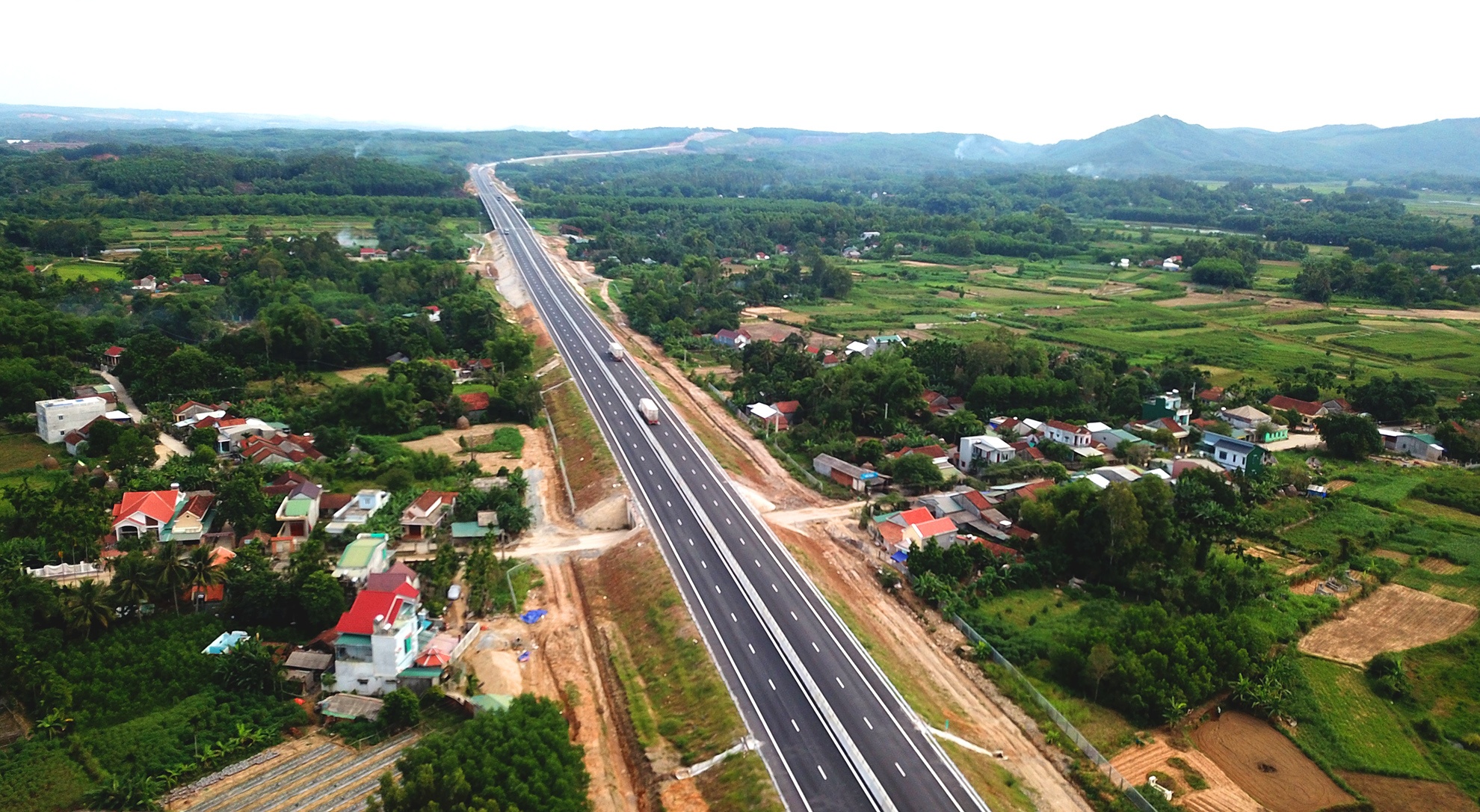 Cao toc Da Nang- Quang Ngai anh 1