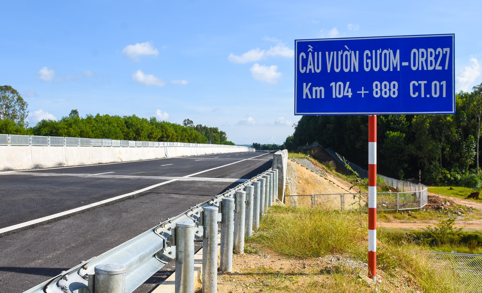 Cao toc moi thong xe ma co den 20 cay cau tham dot anh 18