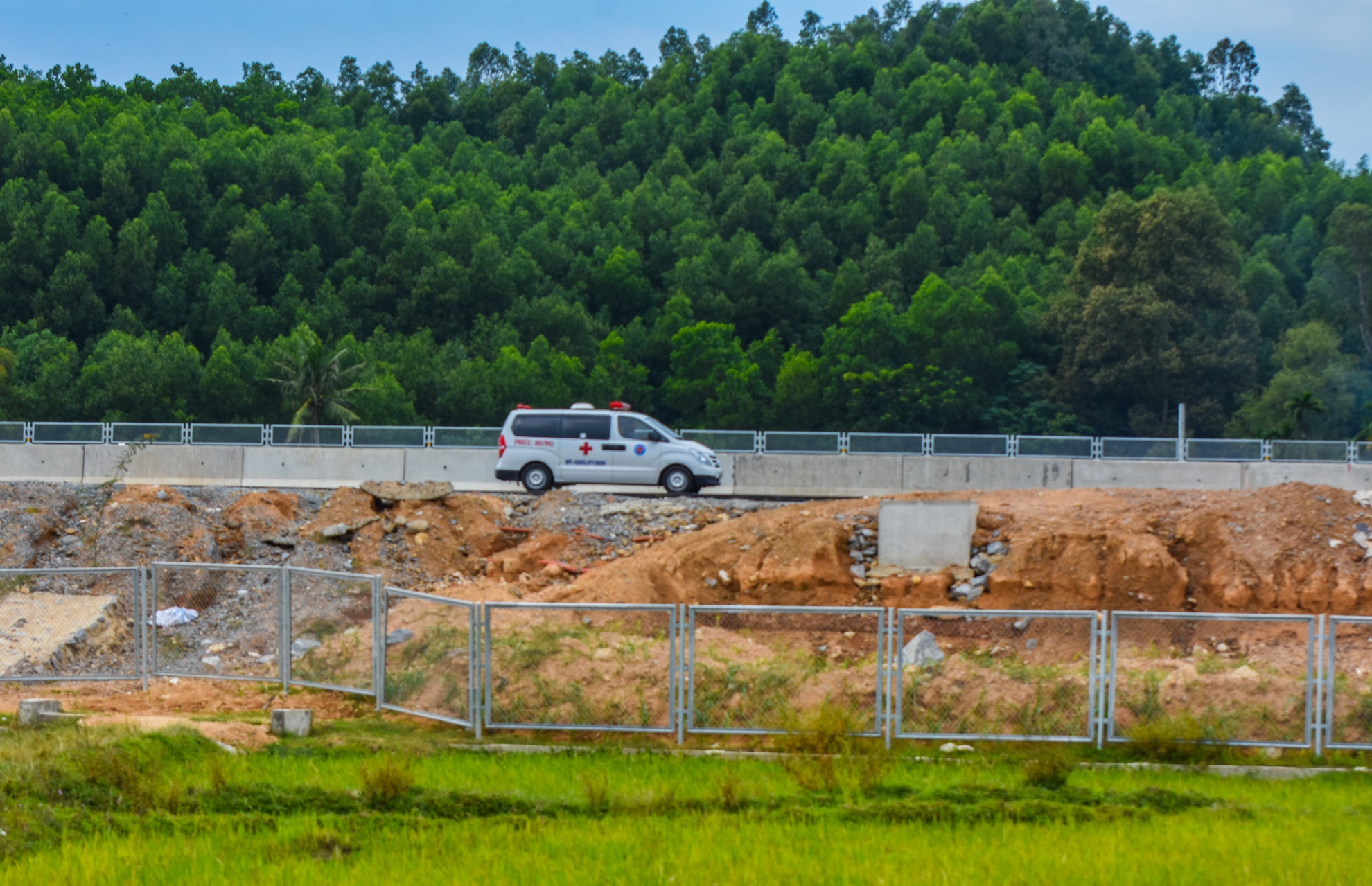 Cao toc Da Nang - Quang Ngai anh 7