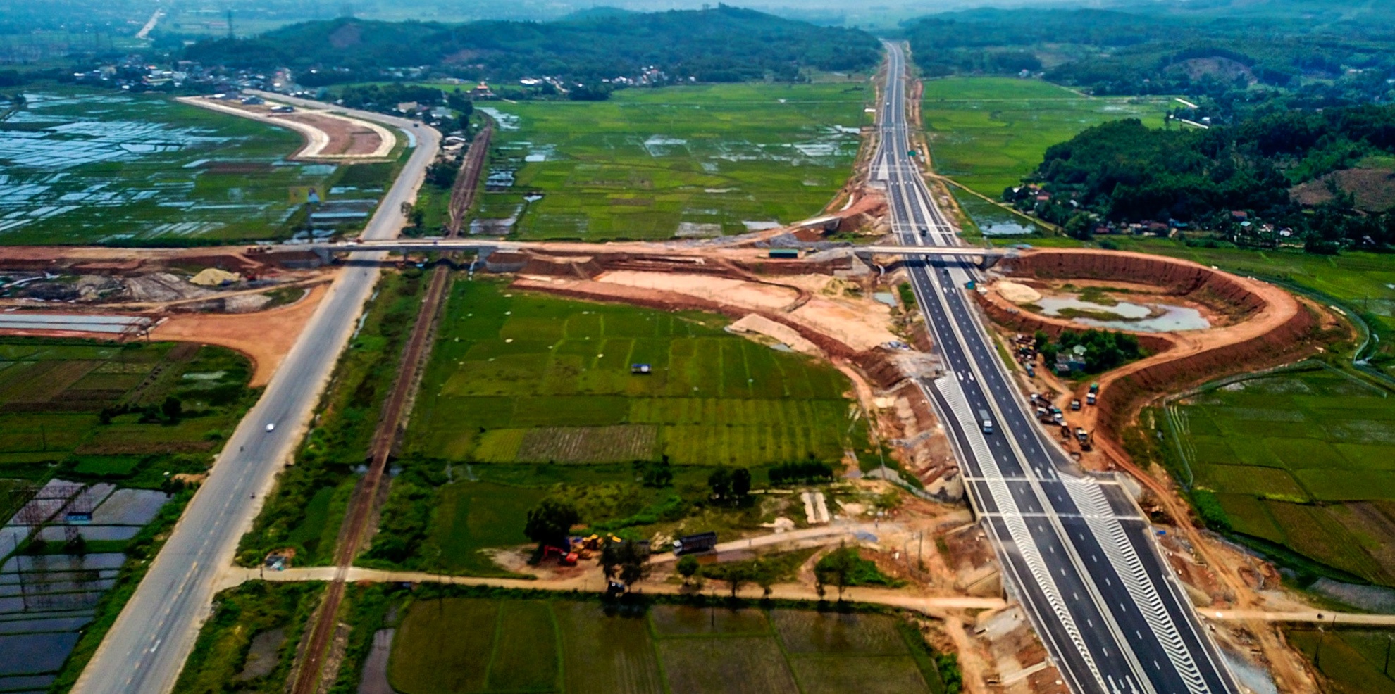 Cao toc Da Nang - Quang Ngai anh 1