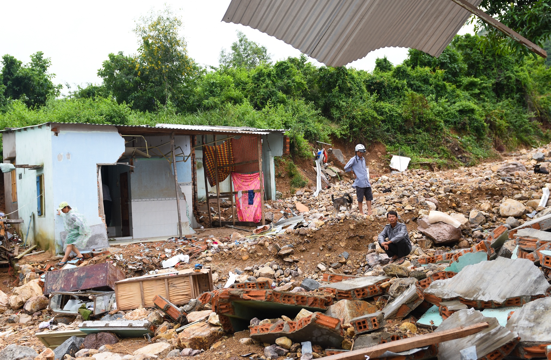 Dan Nha Trang chay tranh bao anh 2