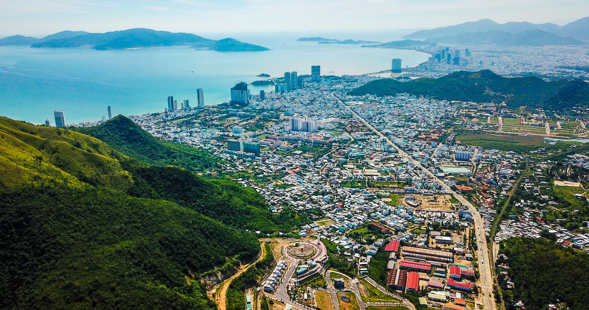 So hai duoi chan nui lo anh 10