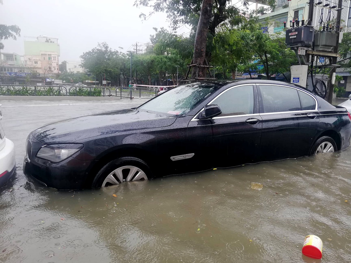 Mua lon Da Nang ngap sau anh 7