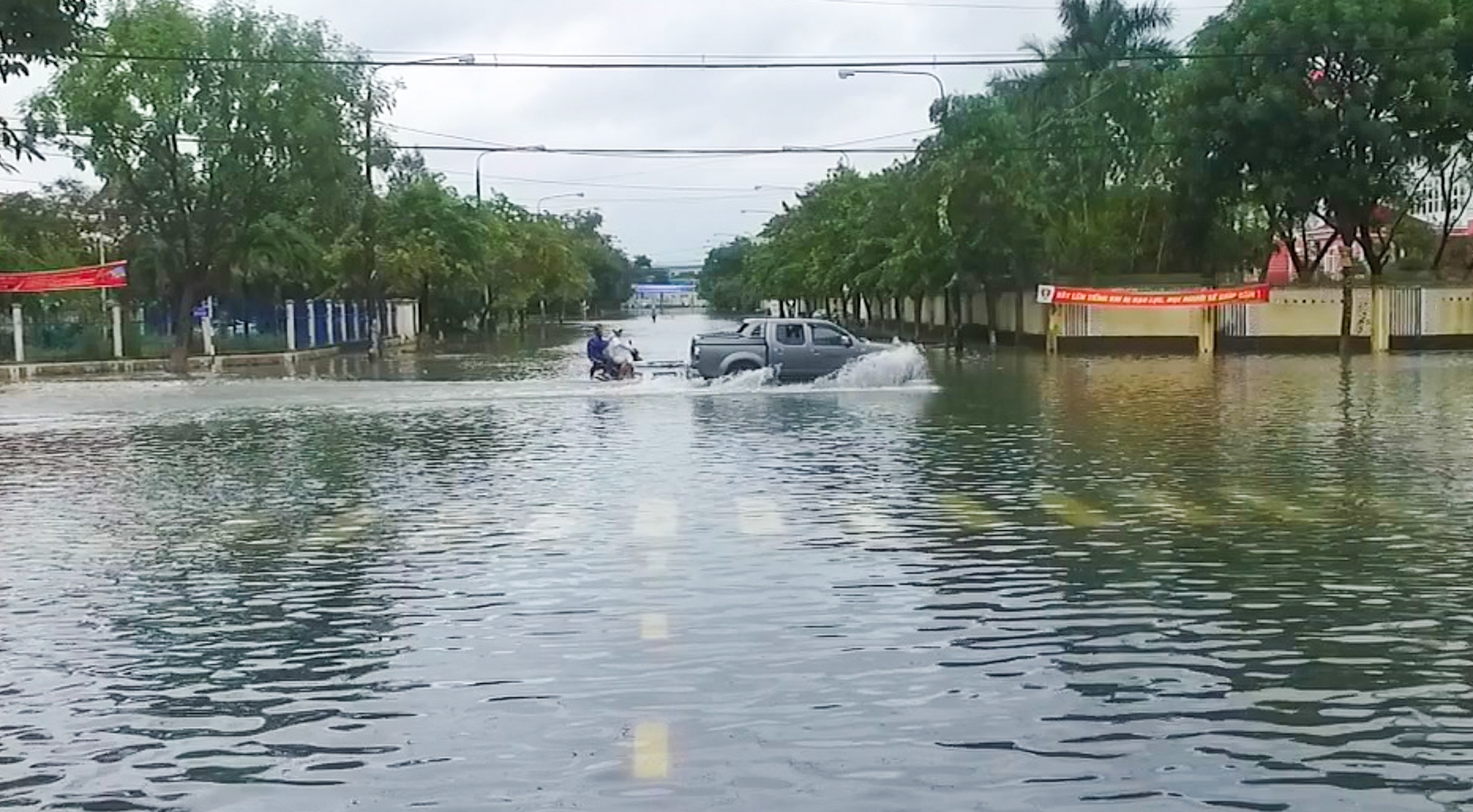Tam Ky ngap sau mua lu anh 6