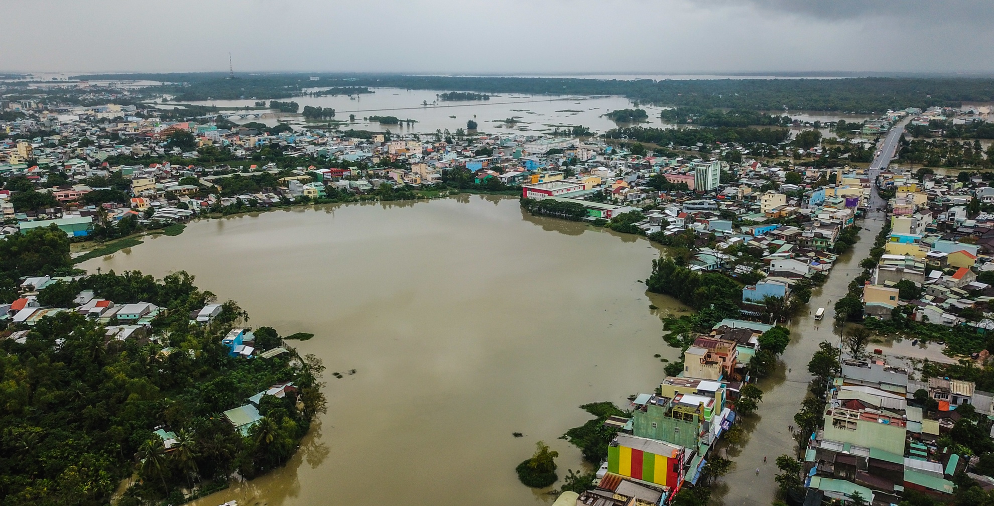 Tam Ky ngap sau mua lu anh 1