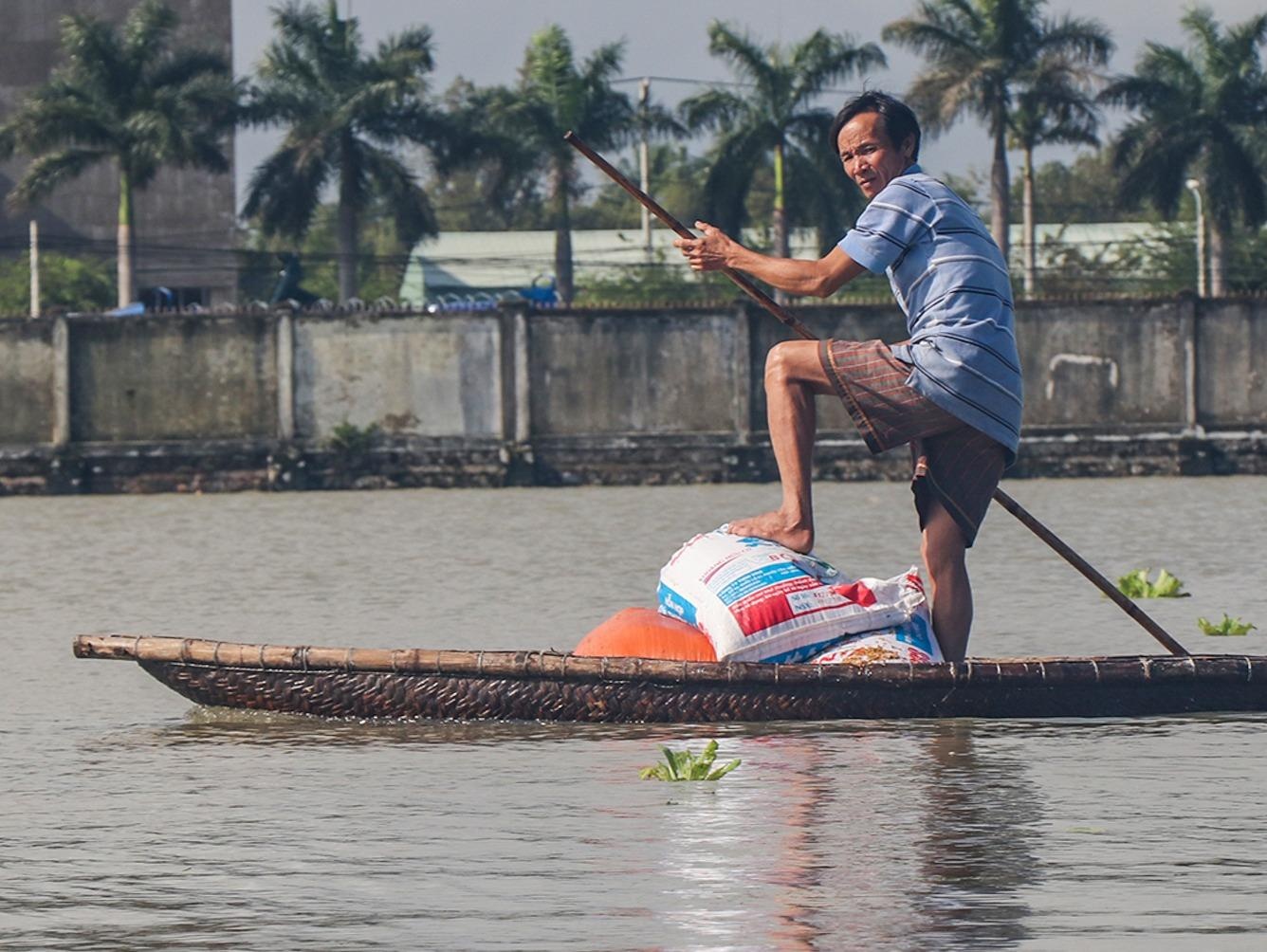 Dan Quang Nam 'trang tay' sau ba ngay chong choi mua lu hinh anh